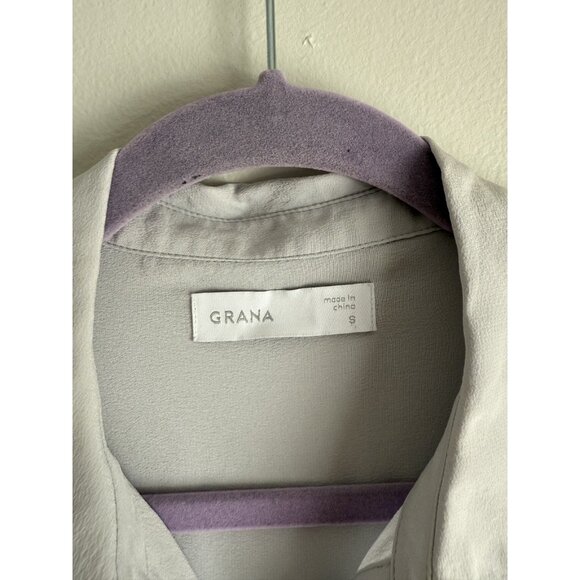 Grana 100% Silk Gray Boxy Button Down Top Timeless Modest Minimalist Basics S - Picture 6 of 9
